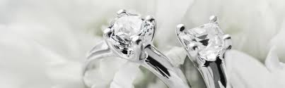 Silber mit Brillant