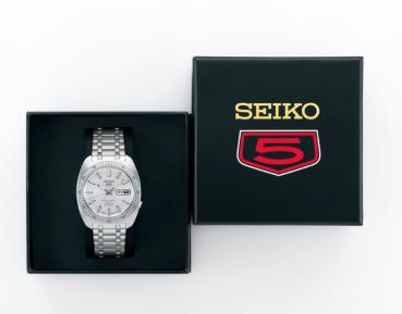 SEIKO Herren - Armbanduhr Automatik SEIKO5 SPORT Heritage Design Re-creation Limited Edition SRPL91K1